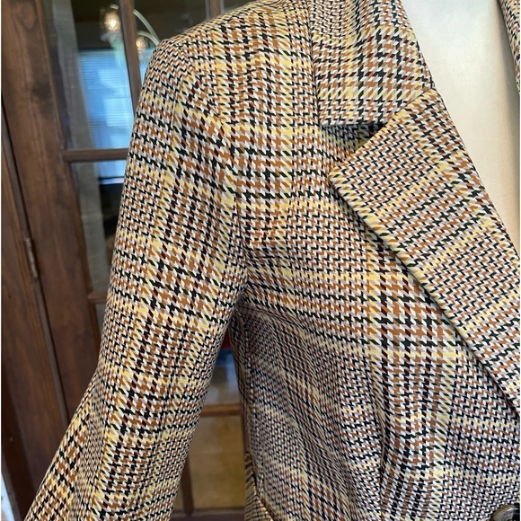 CAbi Pastime Plaid Notched Collar Patch Pocket Blazer 4 - Picture 5 of 11